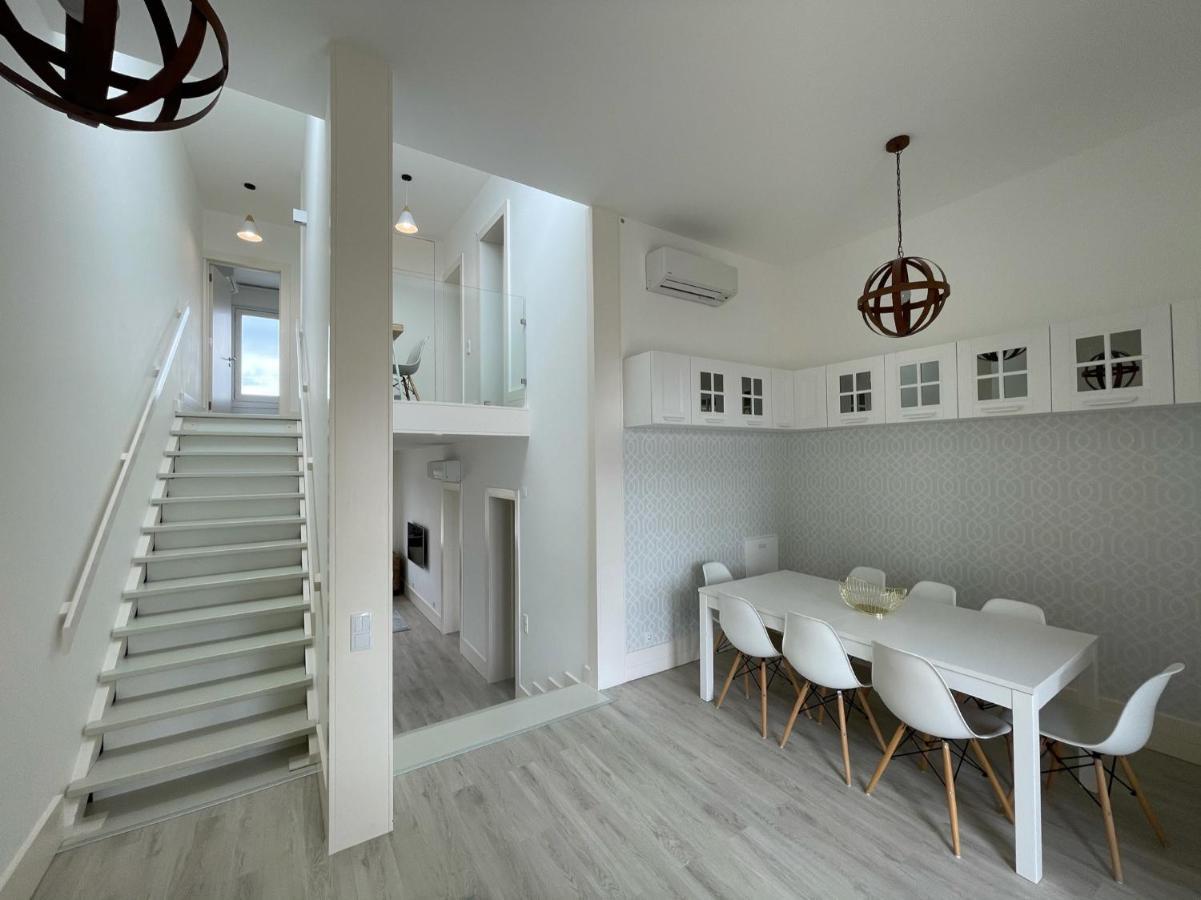 Beautiful Penthouse Apartment With Terrace - 4 Minute Walk To The Beach Troia Zewnętrze zdjęcie